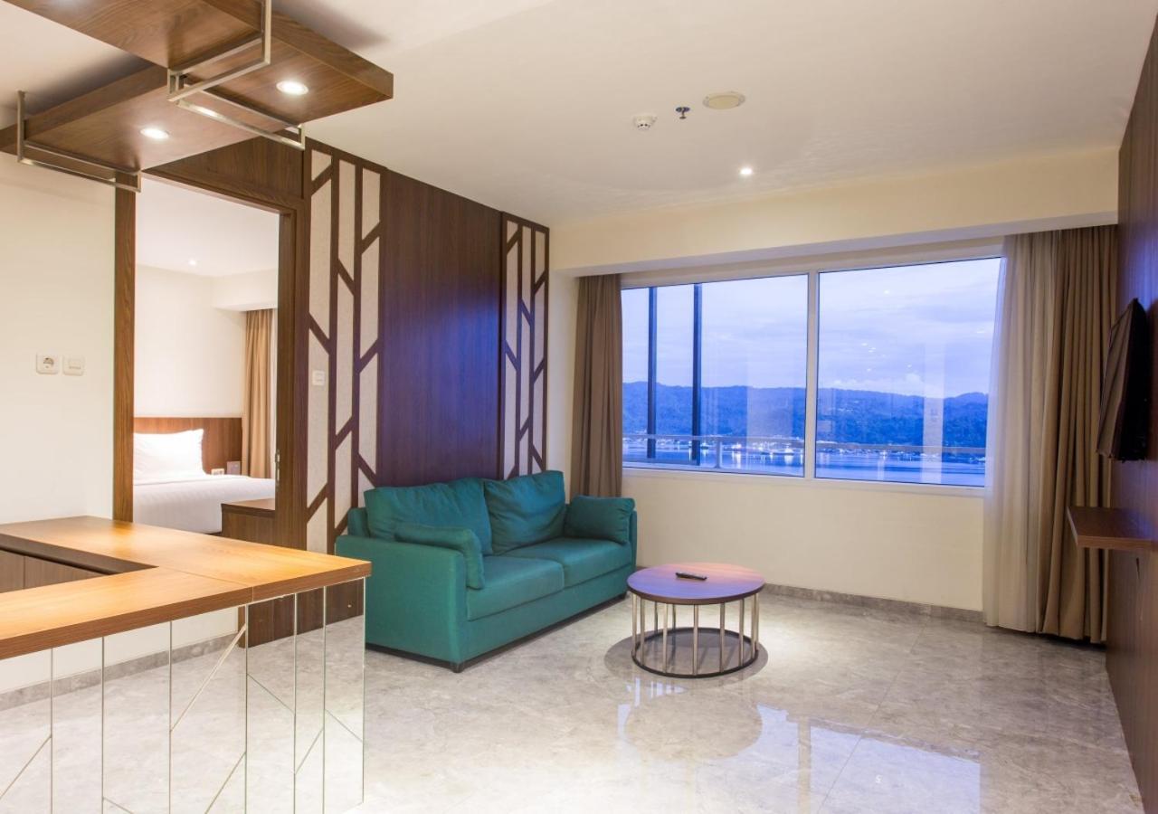 Hotel Santika Premiere Ambon Luaran gambar